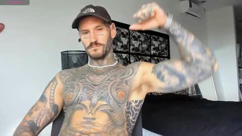 lucasexclusive online show from January 10, 4:01 am