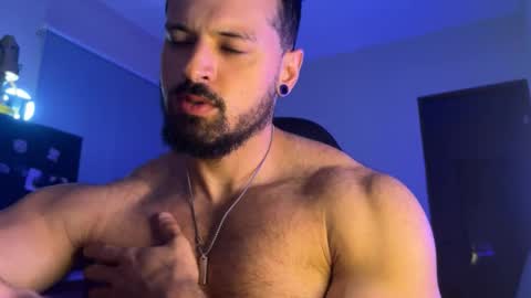 lucasfit24 online show from November 25, 12:45 am