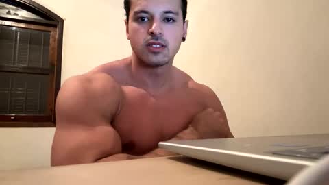 lucasfit24 online show from January 13, 11:08 am