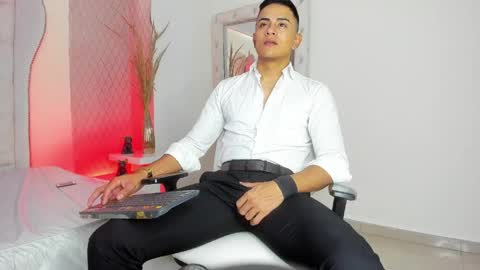 Leo online show from April 10, 12:23 pm