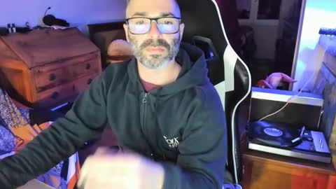 Lucky online show from December 19, 7:00 pm