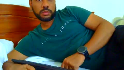 luckyfinalone online show from November 18, 9:06 pm