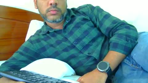 luckyfinalone online show from October 9, 6:35 pm