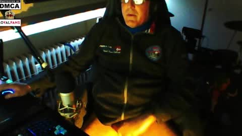        call me  Stefan online show from January 10, 6:17 pm