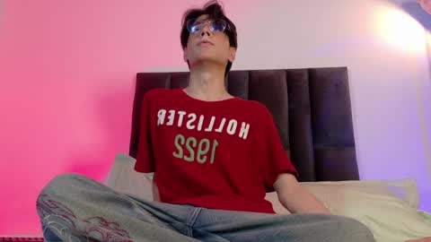 Lui online show from May 21, 3:24 am