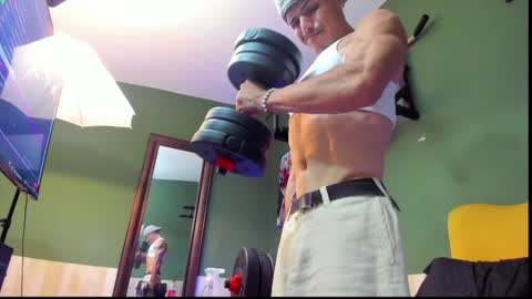 Snapshot of luis_as chatting on January 12, 12:07 am Luis AS online show from January 12, 12:07 am