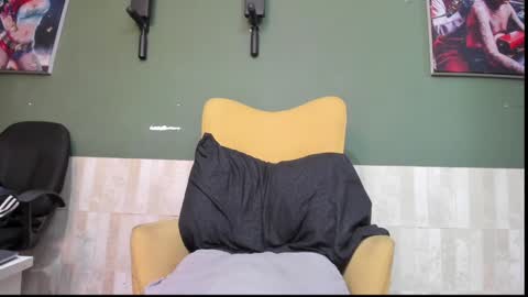 Snapshot of luis_as chatting on January 20, 12:57 am Luis AS online show from January 20, 12:57 am