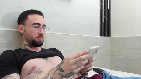 LUKE online show from February 18, 2:06 pm