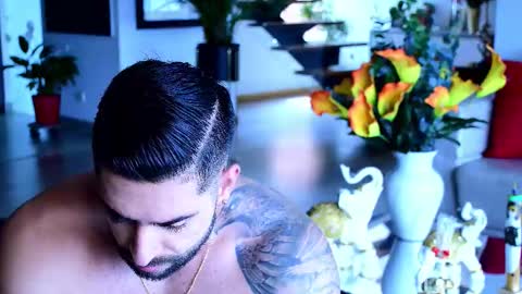 Lukhas f4f online show from February 23, 4:19 pm