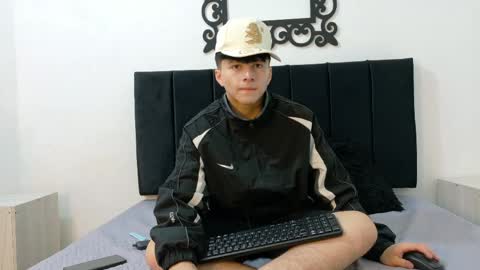 lunaydream online show from May 27, 11:51 am