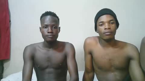 luoislove online show from April 11, 7:06 pm