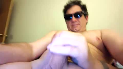 luvinmuffin online show from March 22, 11:48 am