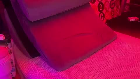 lwooda online show from January 7, 8:26 am