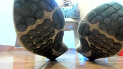 itgram pezlo josue online show from December 5, 9:22 pm