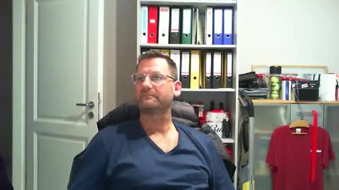 macfly67 online show from February 7, 10:52 pm