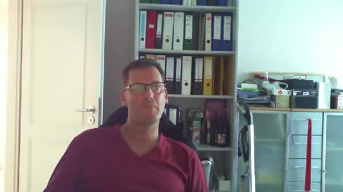 macfly67 online show from September 9, 4:06 pm