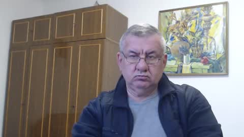 Macho online show from December 17, 11:17 am