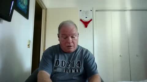 mackdocc001 online show from December 22, 3:20 pm