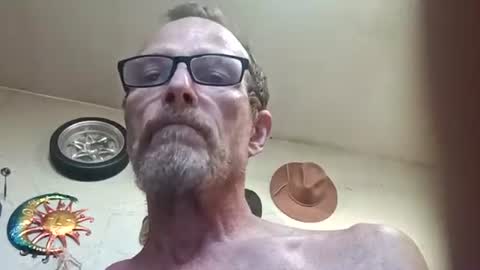 mackdog1369 online show from July 3, 11:16 am