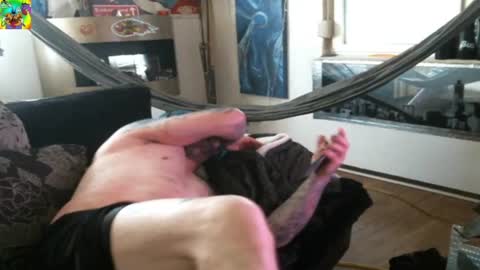 Manuel online show from March 6, 12:19 pm