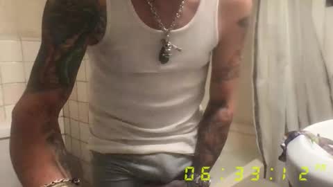 madeyoulook818 online show from March 2, 2:33 am