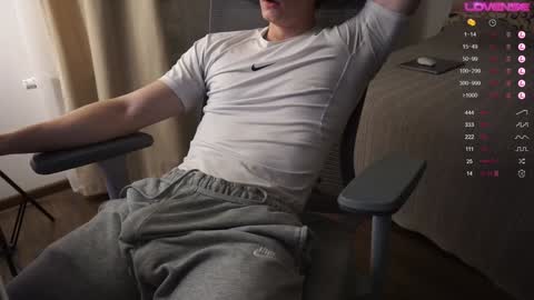 Mike XMaestro 3369 online show from December 5, 2:33 pm