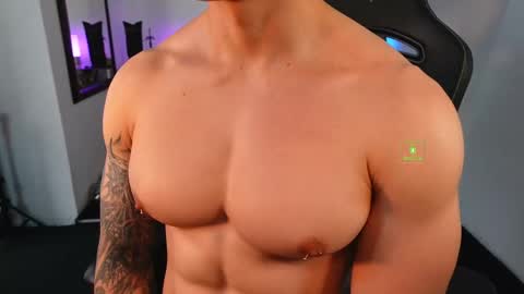 If you want me to use the Lovense please let me know  --    online show from February 14, 6:47 pm