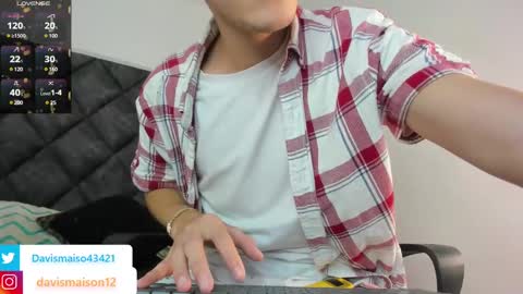 Maison Davis online show from January 10, 10:36 pm