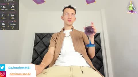 Maison Davis online show from December 31, 7:18 pm