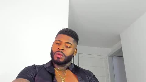 Makonnen online show from November 17, 5:32 am