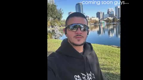 Snapshot of maluma09 chatting on October 10, 2:49 am maluma09 online show from October 10, 2:49 am