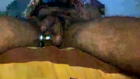 Snapshot of mamoubz chatting on September 15, 12:02 am Clone online show from September 15, 12:02 am