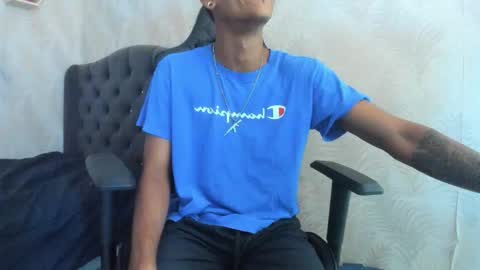 man_san11 online show from December 3, 7:31 pm