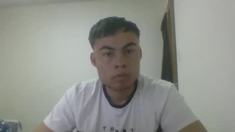 manuel9810 online show from May 2, 11:46 am
