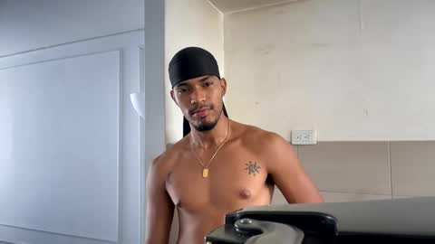 Manuel online show from December 12, 1:17 pm