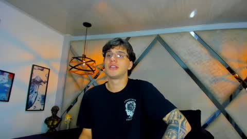 Manuel online show from April 2, 4:32 am