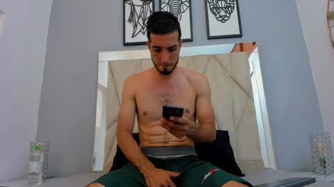 Marc Ruffalo online show from January 10, 7:06 pm