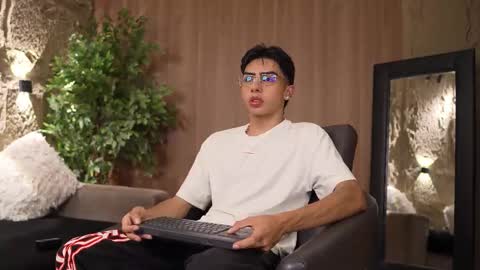 Marco and Ethan online show from October 2, 4:38 am