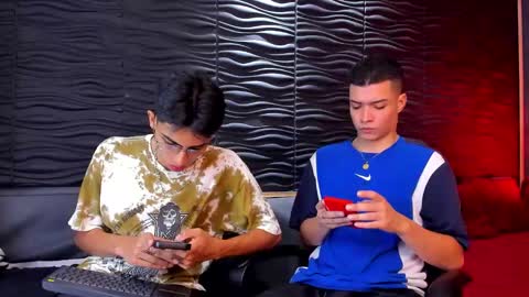 Marco and Ethan online show from December 23, 10:10 am