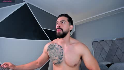 mark_broown_ online show from January 1, 6:06 pm