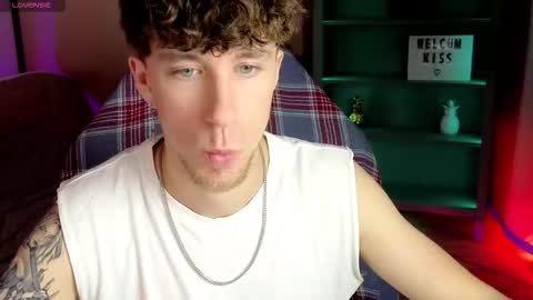 mark_caron online show from September 28, 8:18 pm