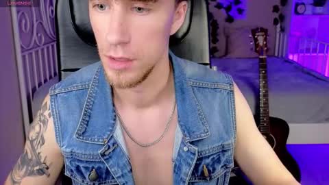 mark_caron online show from October 10, 8:45 pm