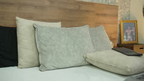 Mark online show from January 26, 10:57 pm