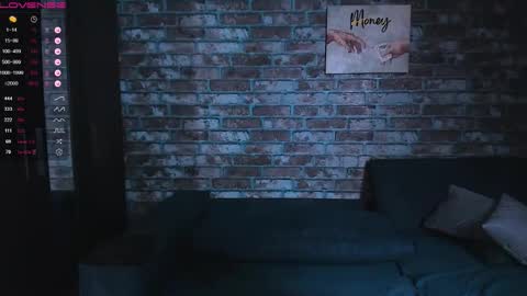 Mark online show from November 15, 4:03 am