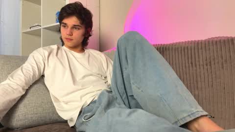 Mark online show from January 7, 1:05 pm