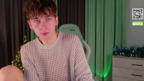 Mark online show from December 19, 11:40 am