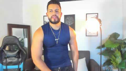 mark_x23 online show from February 1, 2:21 am