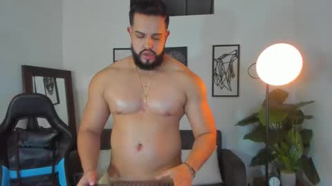 mark_x23 online show from March 12, 3:03 am