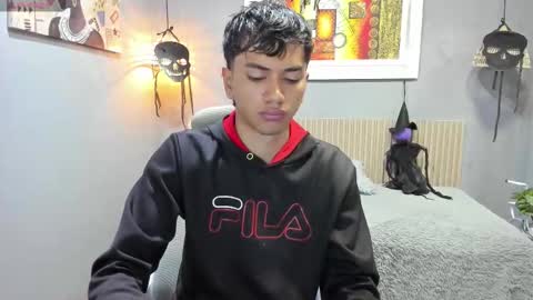 markbowie online show from November 5, 11:34 am