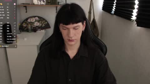 Mark online show from March 7, 10:24 am